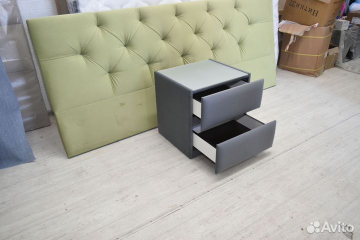 Тумба прикроватная