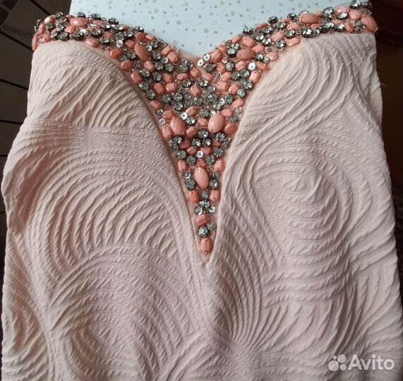 Вечернее платье