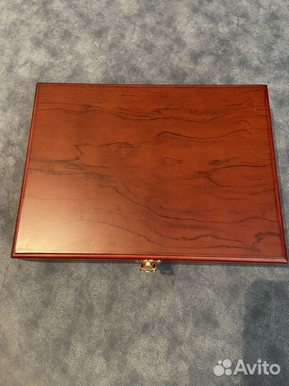 Подарочный набор в деревянной коробке