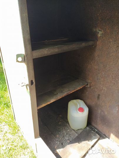 Шкаф металлический сейф