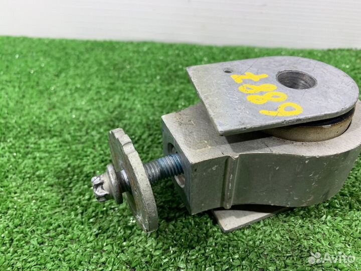 Опора Mercedes-Benz C-180 W204 M271.820 2011