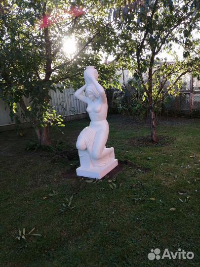 Скульптура из натурального мрамора