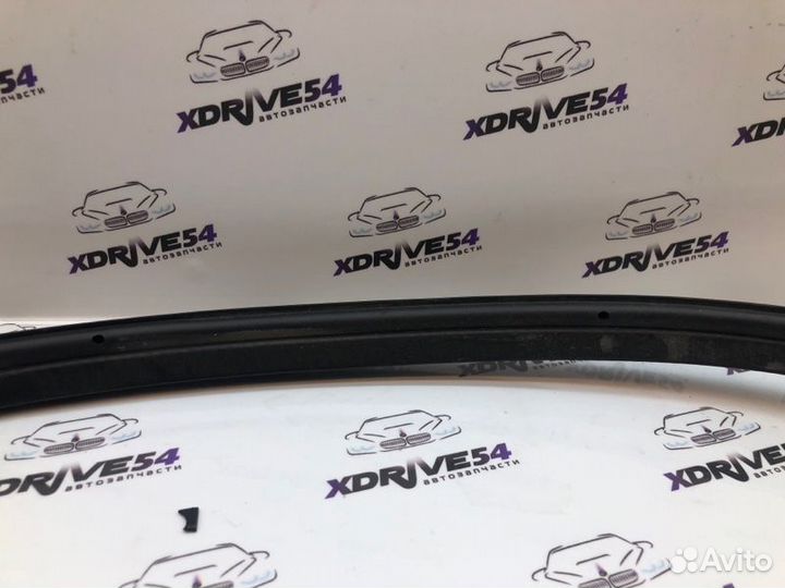 Уплотнитель двери задний Bmw 318 F30 B38B15A 2017