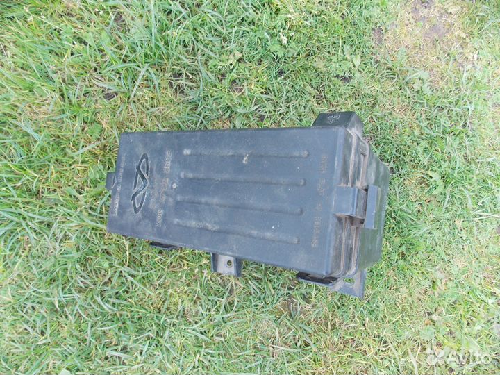 Блок предохранителей Chery Fora