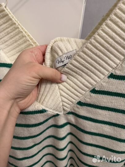 Свитер женский 44 в полоску