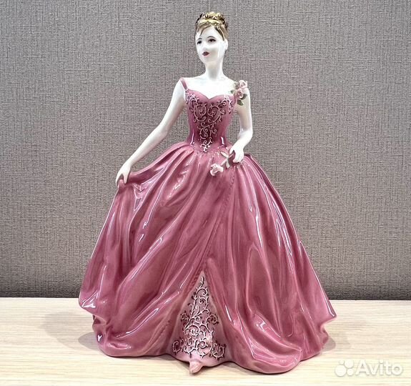 Статуэтка Coalport