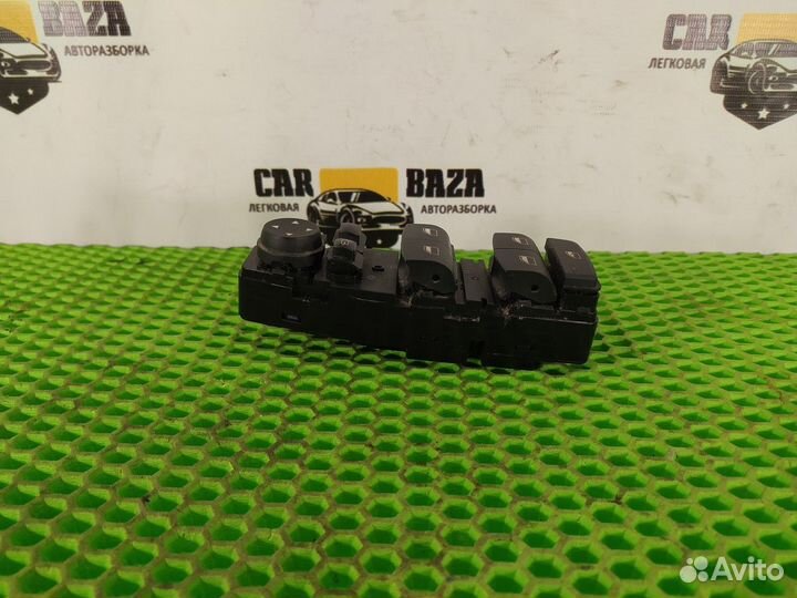 Блок управления стеклоподъемниками передний левый