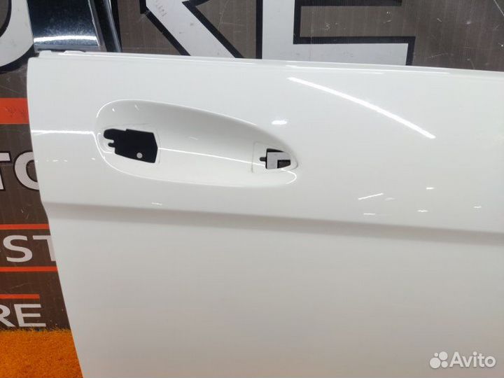 Дверь передняя правая Mercedes-Benz C-Class W204