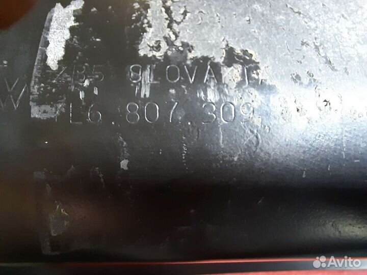 Усилитель зад.бампера Touareg GP