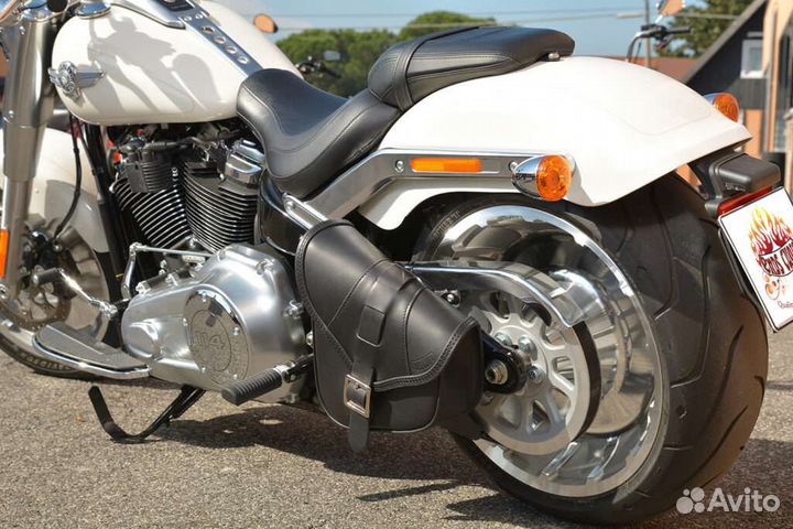 Сумка-кофр на маятник мотоцикла Harley-Davidson