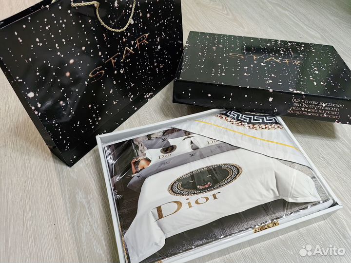 Постельное новое белье евро