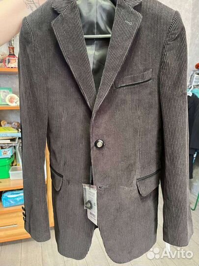 Костюм новый размер 152