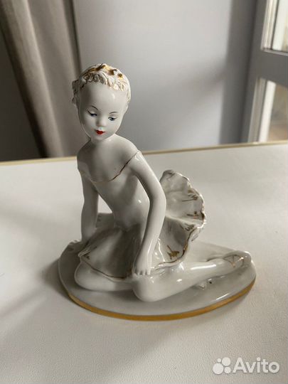 Фарфоровая статуэтка юная балерина Машенька