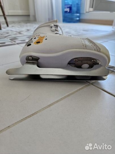 Коньки детские учебные размер 30