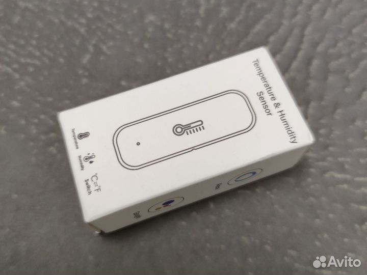 Датчик температуры и влажности Wifi Tuya SmartLife