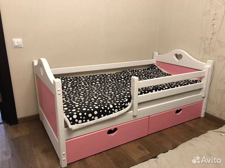 Детская кровать из массива сосны