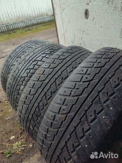 Kumho I'Zen RV Asymmetric 235/60 R18 107T