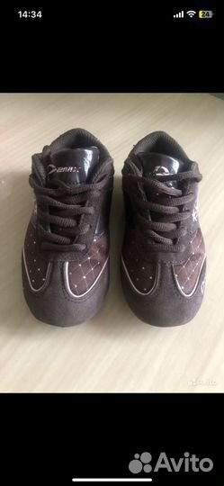 Кроссовки 27