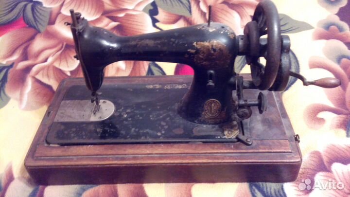 Машинка швейная Зингер