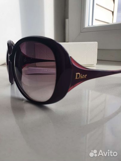 Солнцезащитные очки Dior
