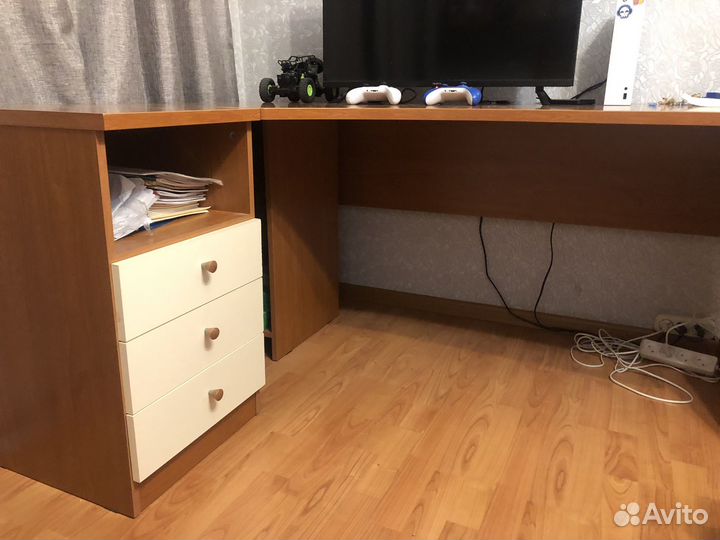 Письменный стол школьный бу