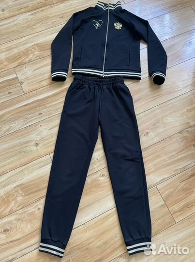 Спортивные костюмы для девочки, р. 164, 158