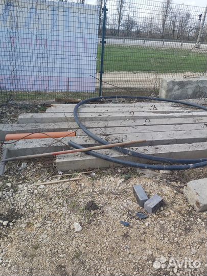 Бетонные столбы