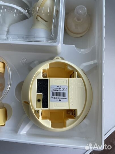 Молокоотсос medela электрический