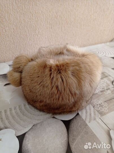 Меховая шапка, воротник