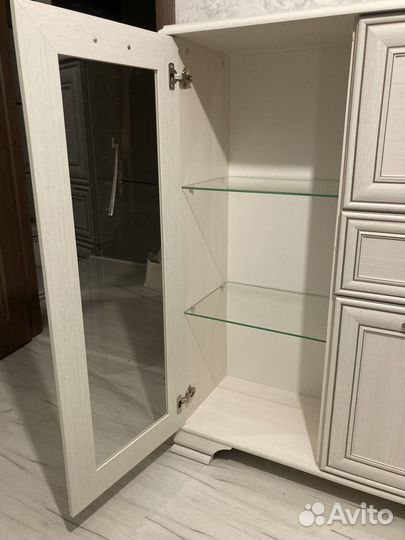 Комод деревянный светлый