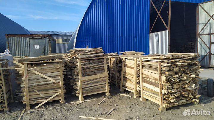 Дрова, опилки