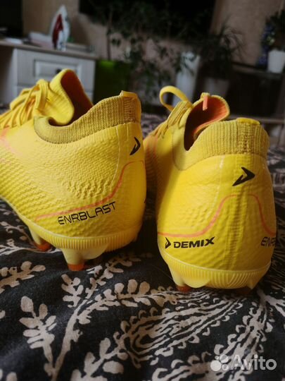 Футбольные бутсы Демикс 39