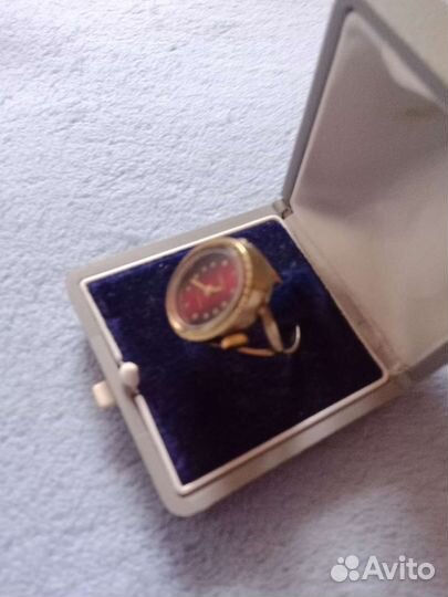 Часы кольцо чайка