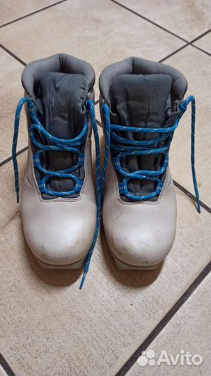 Лыжные ботинки классические