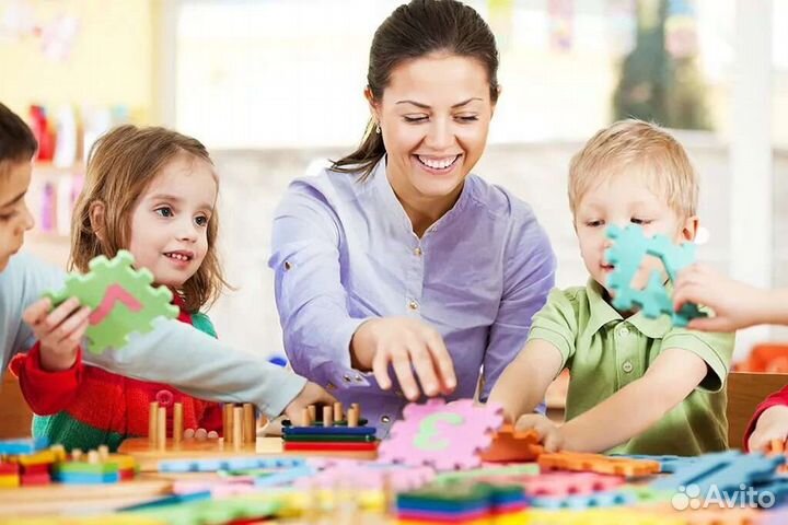 Требуется няня с авто