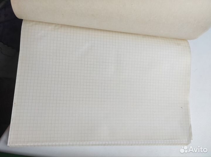 Тетради, бумага, диплом