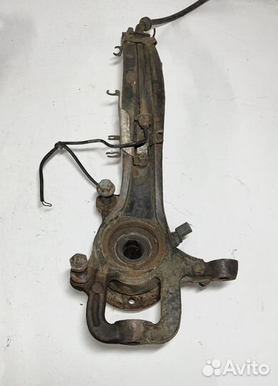 Кулак поворотный передний Volkswagen Tuareg 2005