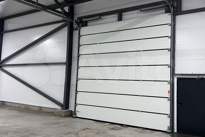 Теплый склад, производство, 800 м². Ворота 4,0*4,5