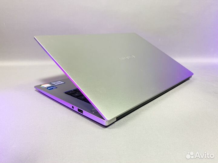 Ноутбук Huawei Matebook Intel Core i5-11Th/8Gb/SSD