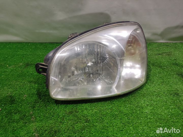Фара левая передняя Hyundai Santa Fe classic