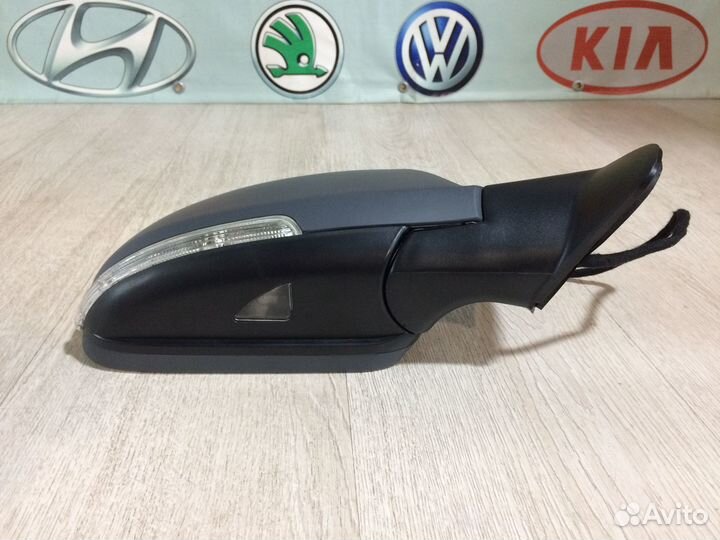 Зеркало с подсветкой Skoda Octavia A5 Октавия 9pin