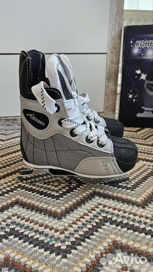 Коньки хоккейные