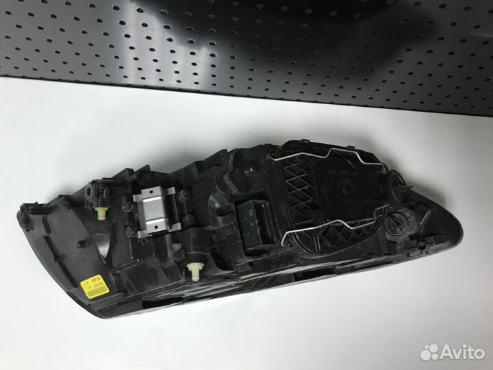 Фара левая Volvo V50 2007-2012