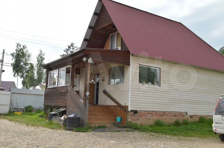 Дом 226 м² на участке 15 сот.