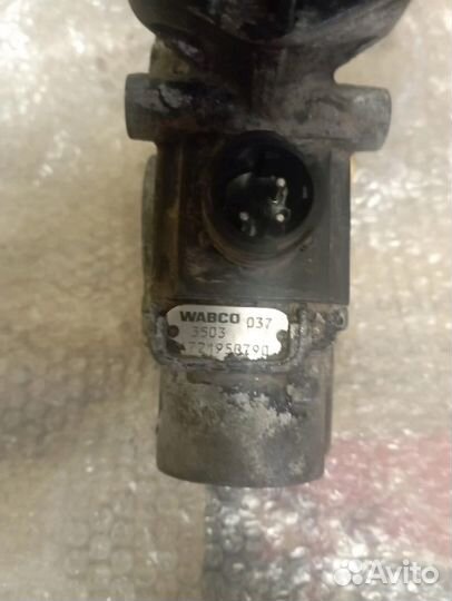 Кран тормозной задний С модуляторами ABS