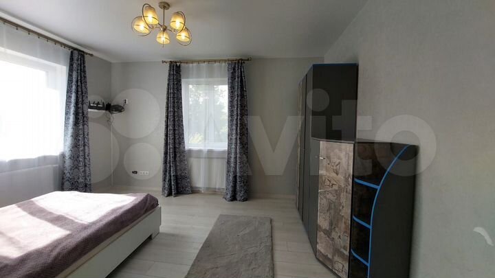 Дом 180 м² на участке 6,3 сот.