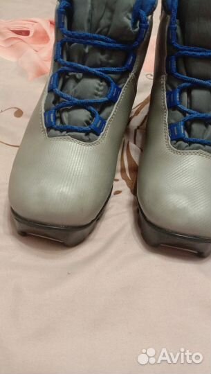 Лыжные ботинки