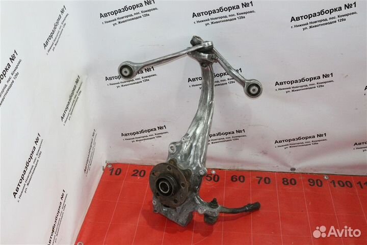 Кулак поворотный передний правый Audi A4 седан B8