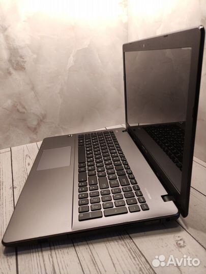 Мощный,4-х ядерный Asus AMD/SSD/8GB Озу/карта 2Гб