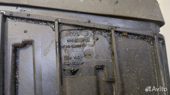 Блок предохранителей Volkswagen Tiguan, 2018